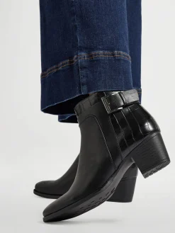 Hot Croc Panel Ankle Boot with Buckle Detailing Women Boots·Ankle Boots